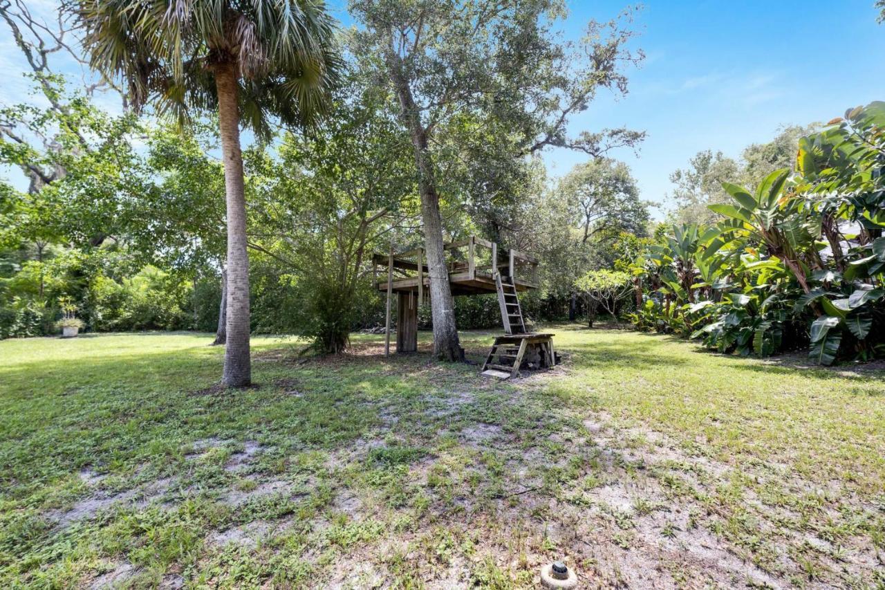 Palm Harbor Estate W/ Pool & Fruit Trees On Acre Villa Exterior photo