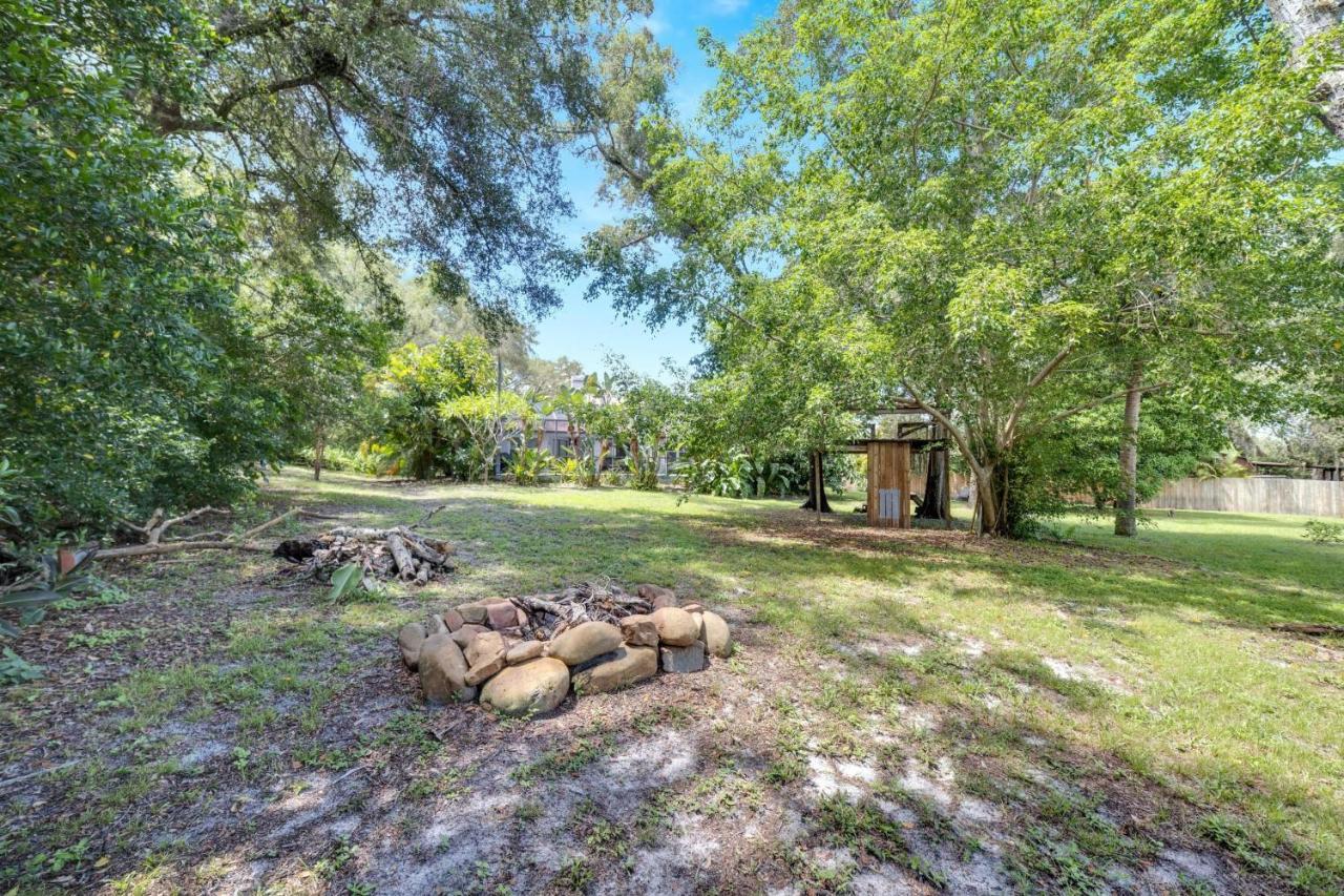 Palm Harbor Estate W/ Pool & Fruit Trees On Acre Villa Exterior photo